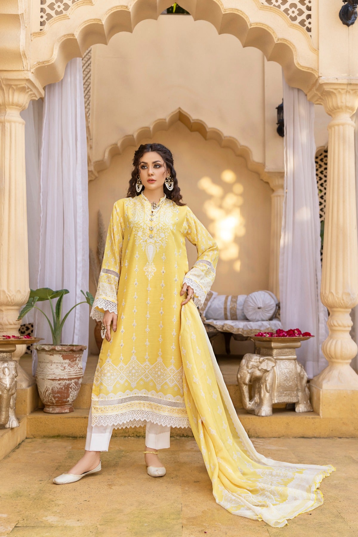 4406-Yellow Motia